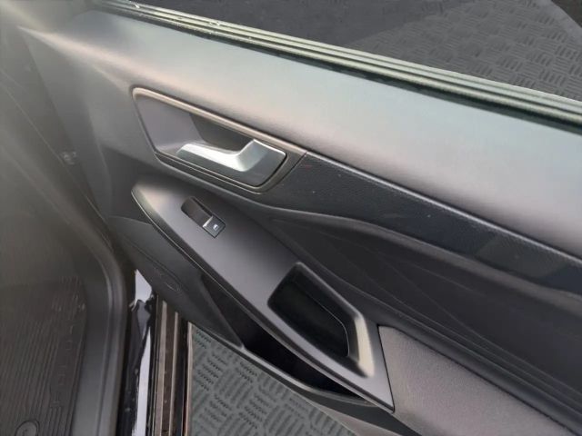 Ford Focus EcoBoost ST Line Wagon