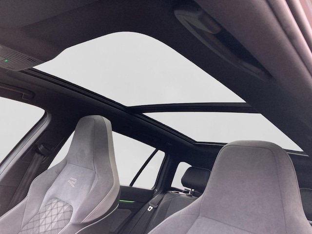 Volkswagen Golf 1.5 eTSI DSG R-Line Variant