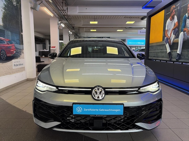 Volkswagen Golf 1.5 eTSI DSG R-Line