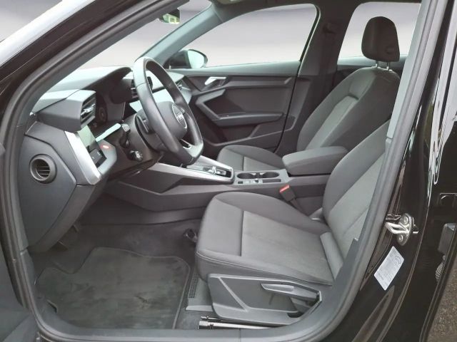 Audi A3 30 TFSI Sedan