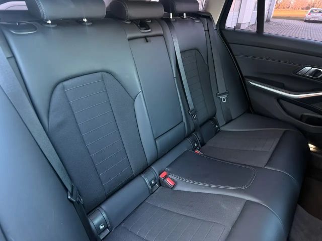 BMW 320 320d Touring