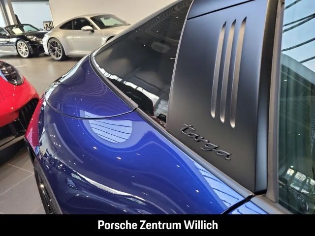 Porsche 992 4 Coupé GTS Targa