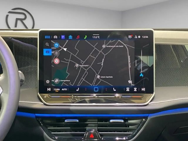 Volkswagen Passat 1.5 eTSI Business DSG Variant