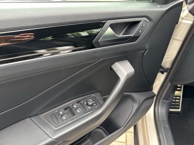 Volkswagen T-Roc 1.5 TSI Cabriolet R-Line