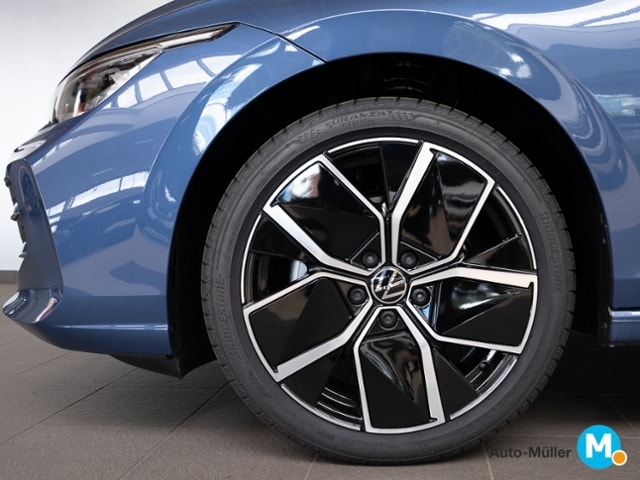 Volkswagen Golf 1.5 eTSI DSG Golf VIII