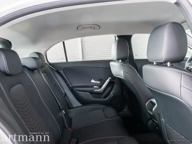 Mercedes-Benz A 200 Hatchback Progressive