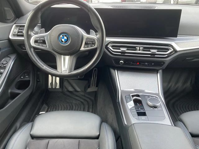 BMW 320 320e M-Sport Touring xDrive