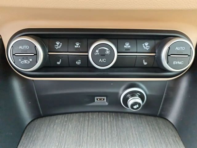 Alfa Romeo Stelvio Q4