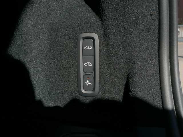 Volvo XC60 AWD Dark Plus