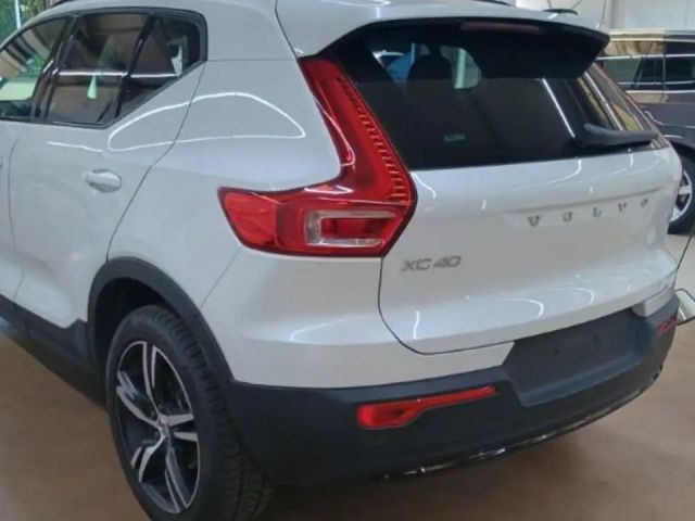 Volvo XC40 Dark Plus
