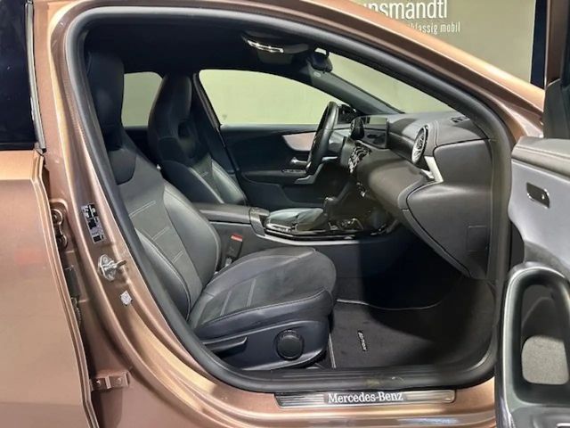 Mercedes-Benz A 180 A 180 d AMG Line