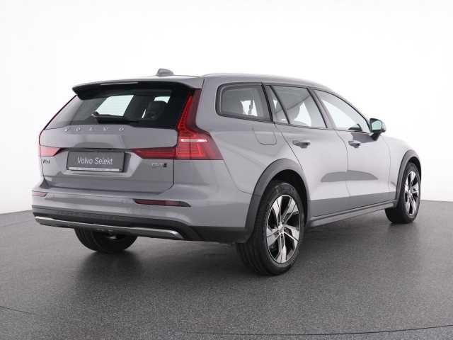 Volvo V60 Cross Country CC