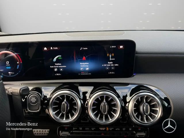 Mercedes-Benz A 250 A 250 e AMG Line