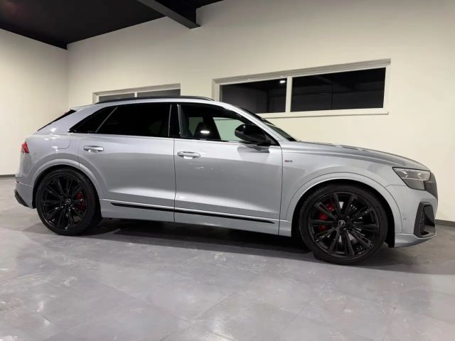 Audi Q8 55 TFSI Hybride Quattro