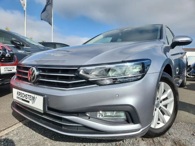 Volkswagen Passat 1.5 TSI BMT Business