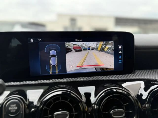 Mercedes-Benz A 180 A 180 d