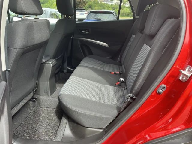 Suzuki S-Cross Hybrid