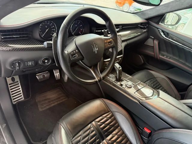 Maserati Quattroporte Trofeo