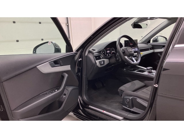 Audi A4 40 TDI Avant S-Line S-Tronic