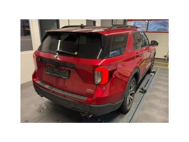 Ford Explorer ST Line