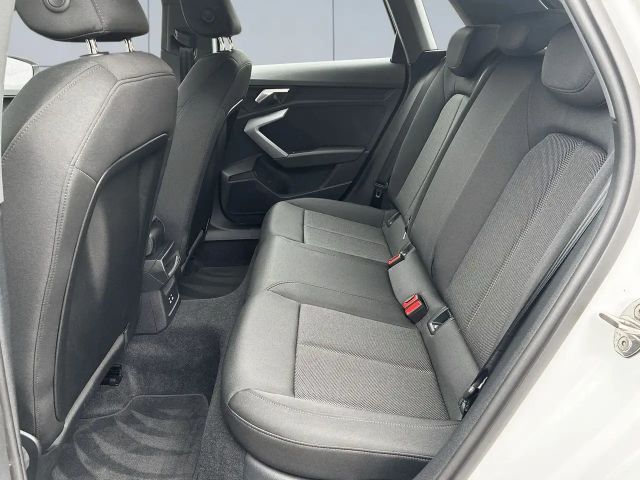 Audi A3 30 TFSI S-Tronic Sedan
