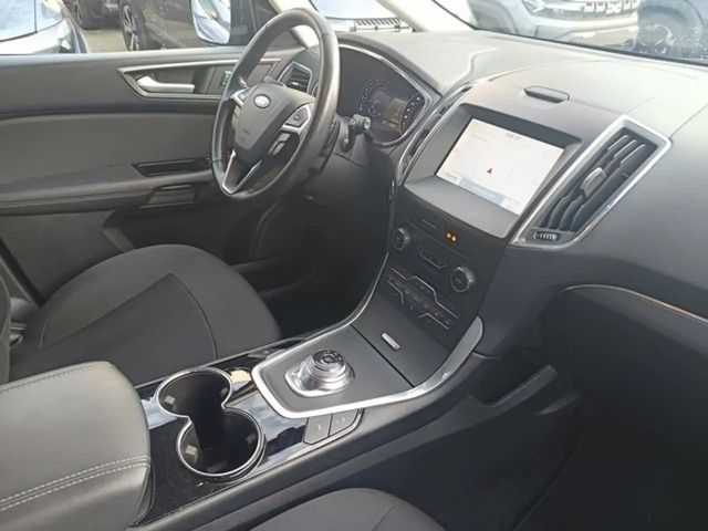 Ford S-Max Titanium