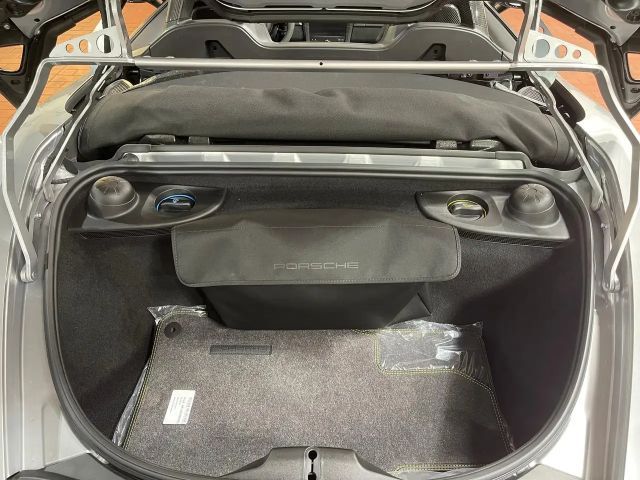 Porsche Cayman 718 RS