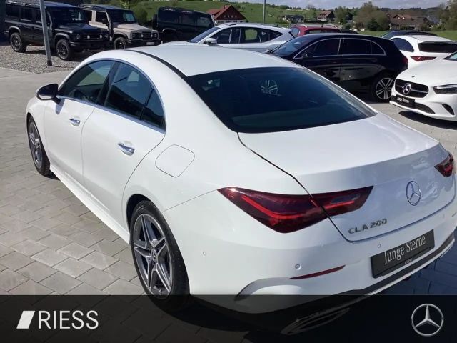 Mercedes-Benz CLA 200 AMG Line Coupé