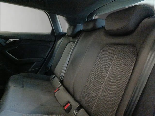 Audi A3 30 TFSI S-Tronic Sedan Sportback