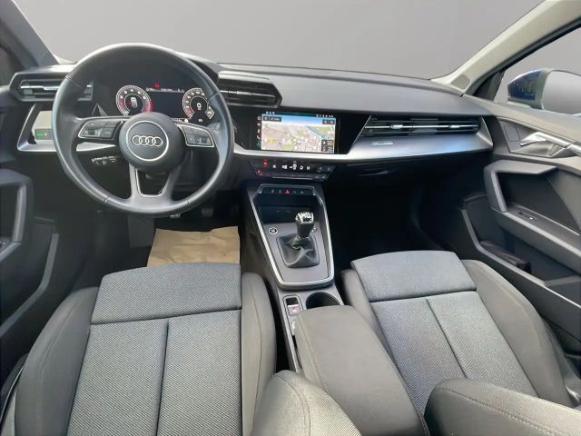 Audi A3 30 TFSI Sedan