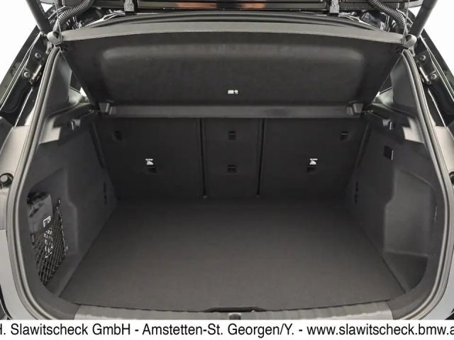 BMW 230 Sedan xDrive