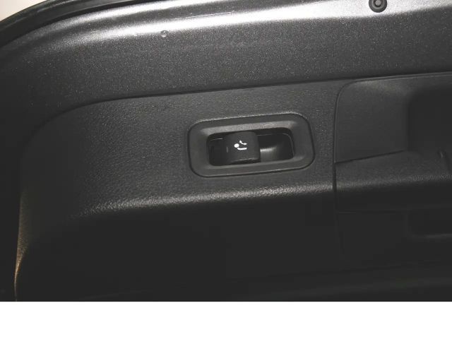 Mercedes-Benz B 180 B 180 d Sedan