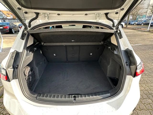 BMW 220 220i Active Tourer Sedan