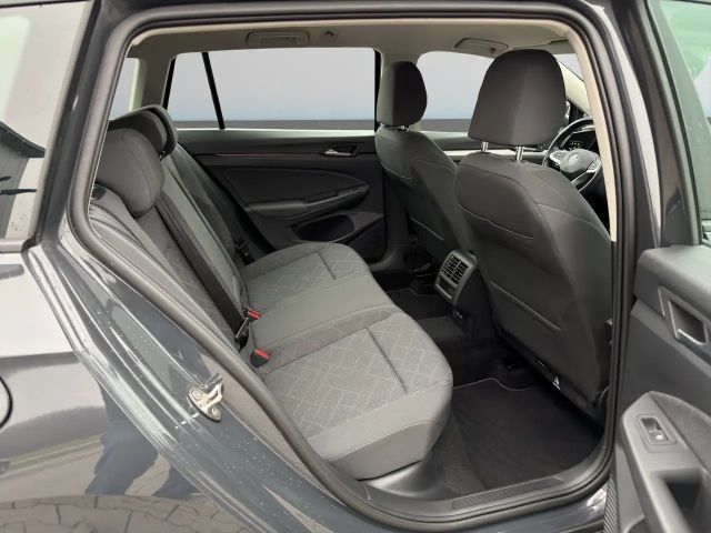 Volkswagen Golf 1.0 TSI Life Variant