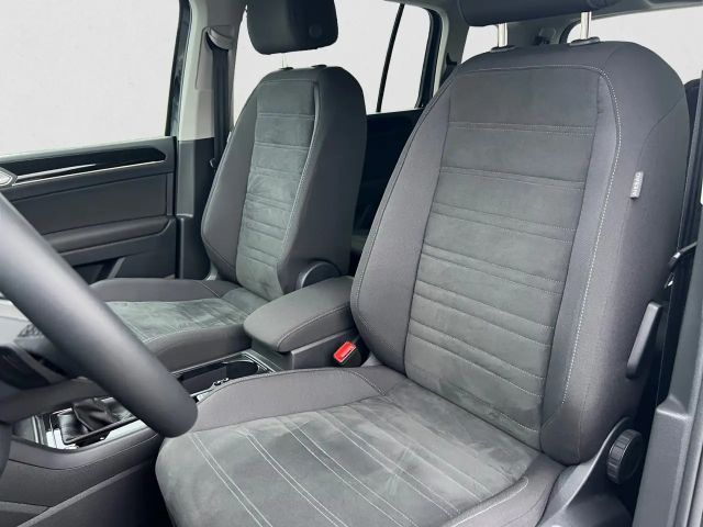 Volkswagen Touran DSG Highline R-Line