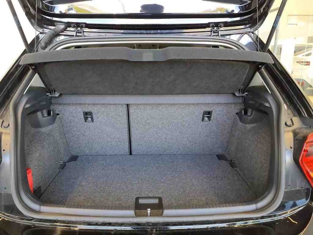 Volkswagen Polo Polo 1.0     CL   BT070 TSIM5F