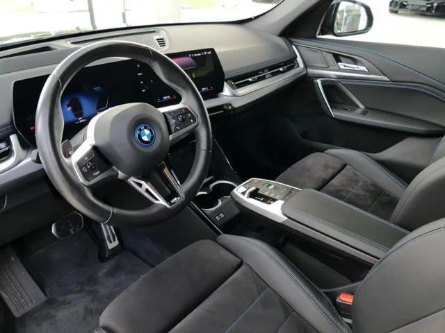 BMW iX1 Drive pro M-Sport xDrive30