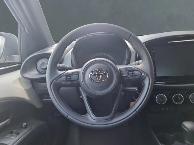 Toyota Aygo X Business