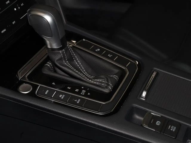 Volkswagen Arteon Hybrid R-Line