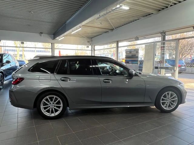 BMW 320 320d Touring xDrive