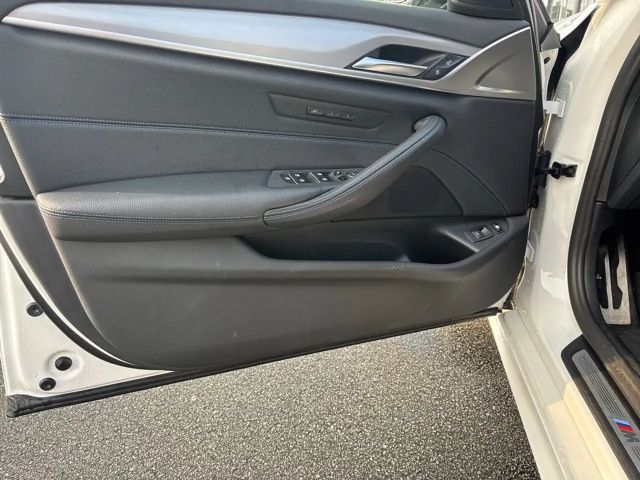 BMW 530 530e Touring xDrive