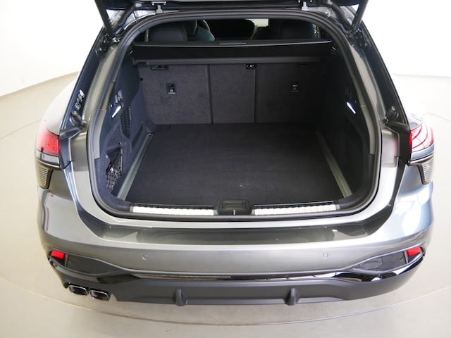 Audi A6 Avant Quattro S-Tronic