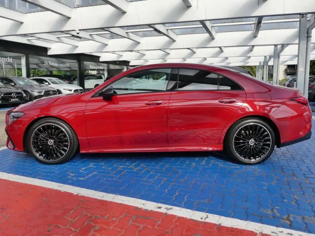 Mercedes-Benz CLA 200 AMG Line Coupé