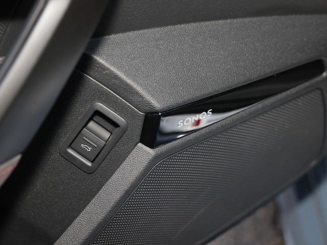 Audi RS3 Quattro S-Tronic Sedan