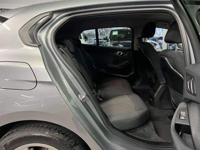 BMW 118 118d Advantage pakket Sedan