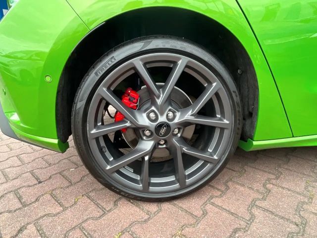 Ford Focus Limited ST Line