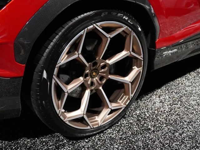 Lamborghini Urus Performante