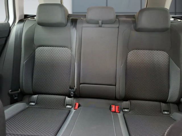 Volkswagen Golf 1.5 eTSI DSG Golf VIII Variant