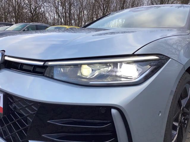 Volkswagen Passat R-Line Style