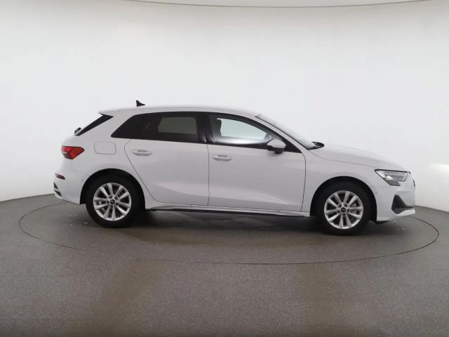 Audi A3 30 TFSI Sedan